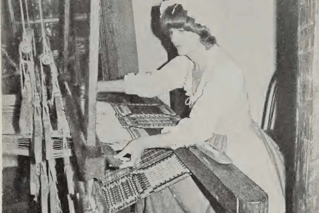Image: Ann Williams weaves the Alexander Family Kentucky Beauty on the loom at the Hezekiah Alexander Homesite in Charlotte (detail).